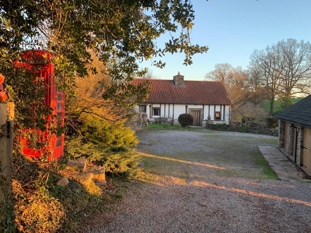 Medieval Cottage In Rural Monmouthshire. Raglan Ngoại thất bức ảnh